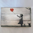 Quadro in legno bimba con cuore Banksy cm 15×20 COD: 21832354700